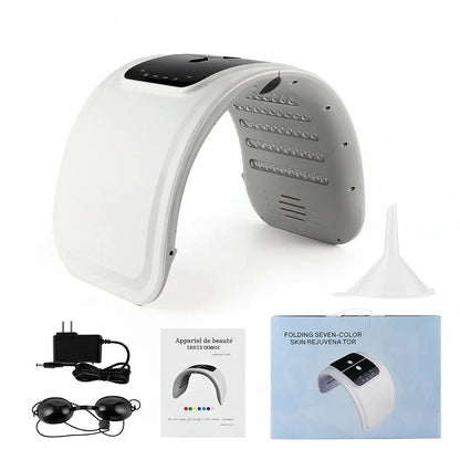 Séance visage avec lunettes de protection, routine bien-être à domicile